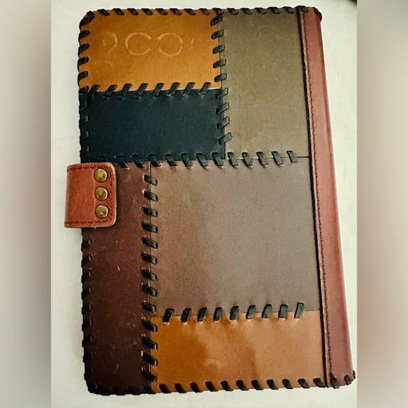 Patricia Nash All leather patchwork leather planner - Picture 8 of 10